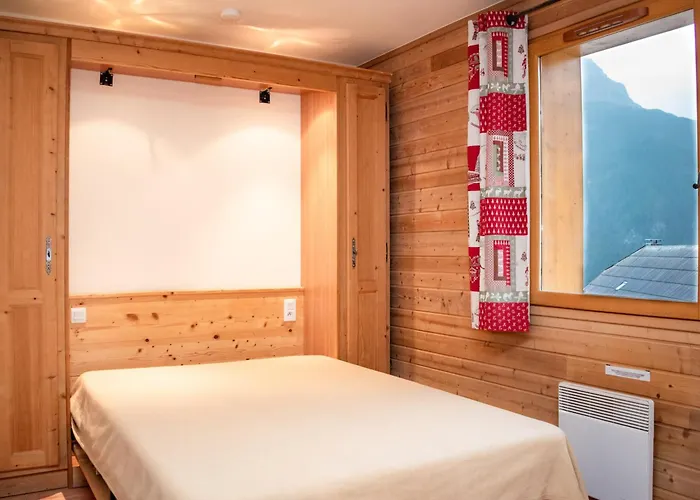 Apartment Avec Balcon Et Parking A Pra Loup - Fr-1-504-263